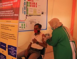 Gebyar Vaksin , 75 Pedagang Pasar Tradisional Ibuh Di Vaksin