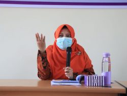 Bunda PAUD Kota Payakumbuh Ny. Henny Riza Falepi membuka Bimbingan Teknis (Bimtek)