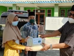 Peduli, Anggota DPRD Payakumbuh Edward DF Santuni 109 Anak Yatim