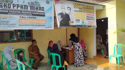 Taratak Padang Kampuang Lakukan Vaksin Pertama Warganya