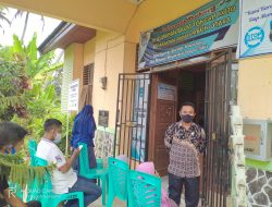 Sikapi Himbauan Walikota, Lurah BKT Lakukan Vaksin