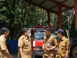 Kunjungi Beberapa Kecamatan, Wabup Salurkan 2000 Paket Sembako