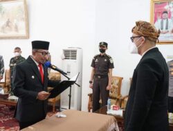 BUPATI LANTIK VERI KURNIAWAN JADI DIREKTUR PERUMDA TUAH SEPAKAT
