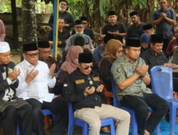 Sampaikan Duka Yang Mendalam Korwil APKASI Sumbar Takziah Ke Rumah Duka