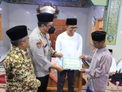 Dikunjungi Tim Ramadhan Provinsi Sumbar, Mesjid Istiqamah Kaniang Bukik Dibantu 50 Juta