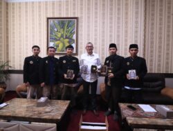 Berkah Ramadhan, Walikota Terima 200 Buah Alquran Cetakan Madinah