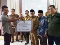 Bakal Dikerjakan di Waktu Dekat, Bupati Apresiasi Masyarakat yang Serahkan Asetnya untuk Pelebaran Jalan Simpang Baso – Piladang