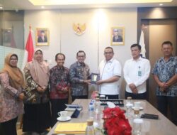 TINGKATKAN PROGUL BAJAK GRATIS, BUPATI BERTEMU WAMENAKER RI