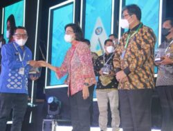 10 Kali Berturut Raih WTP, Bupati Eka Putra Terima Penghargaan Dari Menkeu RI Sri Mulyani
