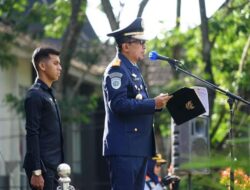 PIMPIN UPACARA HARHUBNAS, BUPATI EKA PUTRA SAMPAIKAN AMANAH MENHUB RI