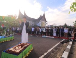 Pemko Payakumbuh Gelar Sholat ID di Halaman Balai Kota