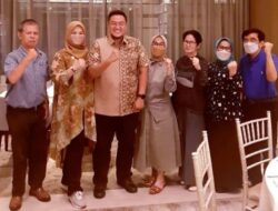 Wabup Tanah Datar Memperoleh Dukungan Dari Dua Tokoh Perempuan Sumatera Barat asal Tanah Datar