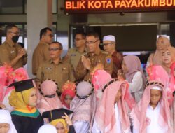 PJ Wali Kota Sambut Arakan Khatam Alquran Mesjid Nurul Iman