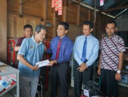 Kunjungi ASN Sakit, Wali Kota Hibur dan Berikan Bantuan.