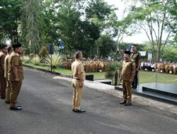 PIMPIN APEL GABUNGAN AWAL TAHUN, BUPATI EKA PUTRA MINTA SELURUH ASN SALING BERSINERGI