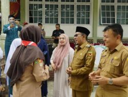 BUPATI EKA PUTRA PUJI PENAMPILAN SANTRI DAN SANTRIWATI PESANTREN PRAMUKA AL HIRA