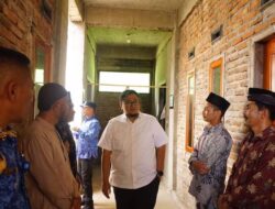 TINDAK LANJUTI AUDIENSI DENGAN MASYARAKAT WABUP RICHI TINJAU LOKASI REKONSTRUKSI PEMINDAHAN SDN 11 KANDANG MELABUNG