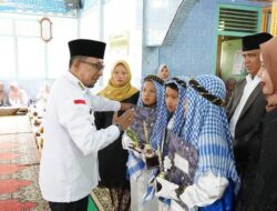 12 SANTRI TPA DARUSSALAM KHATAM AL-QURAN                          Eka Putra : Balimbing Nagari Contoh Di Kabupaten Tanah Datar