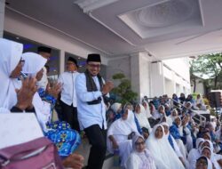 PULUHAN RIBU JAMAAH BKMT SE SUMBAR PADATI HALAMAN KANTOR BUPATI TANAH DATAR