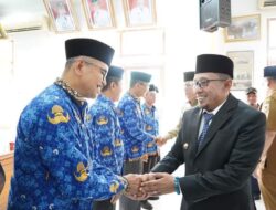 BUPATI EKA PUTRA LANTIK 30 PEJABAT DI LINGKUNGAN PEMKAB TANAH DATAR