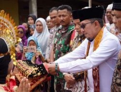 HADIRI SYUKURAN MASYARAKAT, BUPATI EKA PUTRA HIMBAU MASYARAKAT JAGA KERUKUNAN DAN KEKOMPAKAN