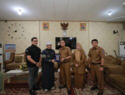 Disambut Rida, Presenter Kenamaan Arie Untung Takjub Dengan Alam Dan Kuliner Payakumbuh