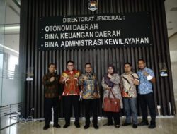 SERIUS SELESAIKAN BATAS DAERAH, BUPATI EKA PUTRA DATANGI DITJEN BINA ADMINISTRASI KEWILAYAHAN KEMENDAGRI RI