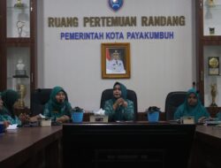 TP-PKK Lima Puluh Kota Studi Tiru Aplikasi SiPedati ke Payakumbuh