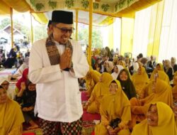 Hadiri Tabligh Akbar di Padang Laweh, Bupati Eka Putra Ajak Perantau Beri Hadiah Umrah Bagi Penghafal Al Qur’an