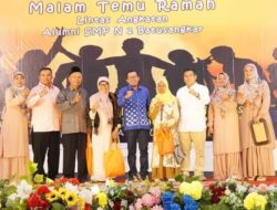 Bupati Eka Putra Beri Apresiasi Kegiatan Temu Ramah Alumni SMPN 2 Batusangkar
