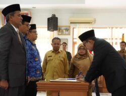 Bupati Eka Putra Lantik 26 Pejabat Di Lingkungan Pemerintahan Kabupaten Tanah Datar