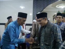 Walau Hujan Lebat, Masyarakat Jorong Pincuran Tujuah Tetap Semangat Sambut TSR Yang Dipimpin Bupati Tanah Datar Ke Masjid Nurul Qolbi