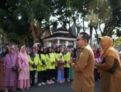 Bupati Eka Putra Lepas 20 Kelompok Tani Lintau Buo Utara Berkunjung Ke Penas Tani