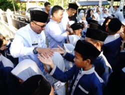 Kunjungi Rumah Tahfizh Gratis Ukhuwah Lima Kaum, Bupati Eka Putra Puji Cara Belajarnya