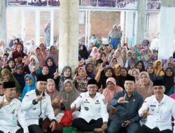 HADIRI PEMBINAAN PKM PKH,BUPATI EKA PUTRA BERPESAN MANFAATKANLAH BANTUAN UNTUK KEBUTUHAN YANG BENAR-BENAR YANG MENDESAK