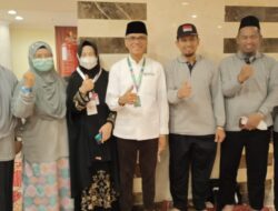 Hadir di Tengah Jemaah Haji Limapuluh Kota, Bupati Motivasi Jemaah dan Petugas Pendamping