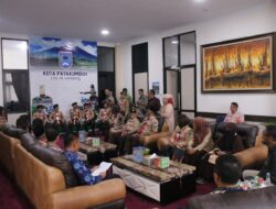 Pj. Wali Kota Payakumbuh Rida Ananda Melepas Kontingen Kota Payakumbuh
