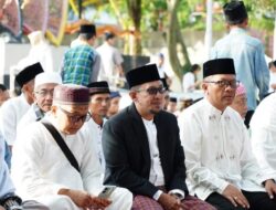 Walaupun Ada Perbedaan Dalam Pelaksanaan Shalat Idul Adha 1444 H, Ribuan Masyarakat Tanah Datar Tetap Memadati Lapangan Cinduo Mato Seperti Hari Sebelumnya