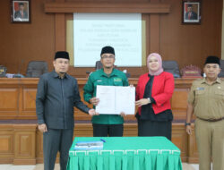 Perda Pertanggungjawaban APBD TA 2022 Disahkan DPRD Bersama Wako Rida Ananda