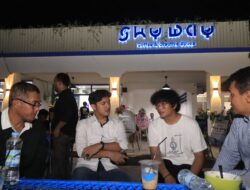 PJ Walikota Rida Ananda Duet Dengan Berduel Dengan Bang Jagung Di Cafe