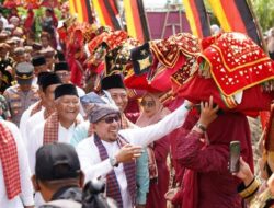Resmi Buka Event Semarak Tanjung Barulak, Bupati Eka Putra Apresiasi Kerja Keras Panitia