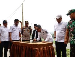 Resmikan Jalan Sepanjang 2,4 KM di Nagari Koto Laweh, Bupati Eka Putra Berpesan Selalu Dirawat Agar Awet dan Tahan Lama