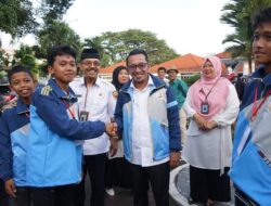 Lepas Tim GSI SMP Tanah Datar, Bupati Eka Putra : Bermain Dengan Kompak Jaga Emosi dan Sportifitas