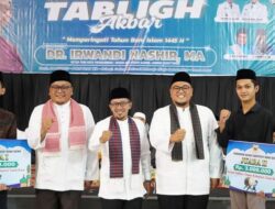 Ribuan Jamaah Padati Gedung Maharajo Dirajo Batusangkar, Bupati Eka Putra : Tahun Baru Islam Jadikan Momentum Meningkatkan Ibadah
