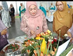 NY Lise Eka Putra Jangan Bosan Makan Ikan