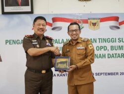 Kajati Sumbar Kunjungi Tanah Datar, Bupati Eka Putra Senang