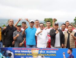 Tutup Turnamen Sepakbola All Stars U37+ Tahun 2023 Nagari Singgalang, Bupati Eka Putra Sampaikan Apresiasi
