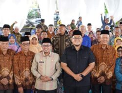 Bupati Eka Putra Kukuhkan Pengurus PWRI Kabupaten Tanah Datar Periode 2023-2028