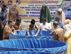 Tebar Benih Ikan Di Limbanang, Bupati: Semoga Jadi Contoh Bagi Pokdakan Lainnya