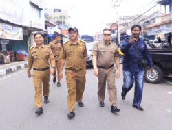 Pj. Wako Jasman Menyalurkan Bantuan Sosial Untuk Anak Stunting